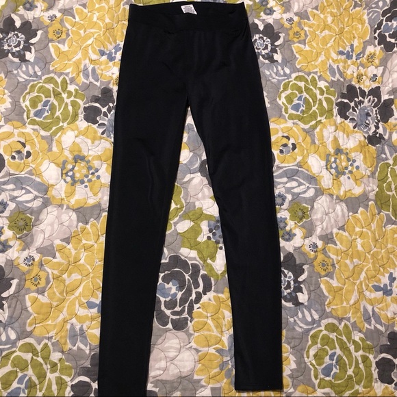 Black shiny leggings from VS - Picture 2 of 5